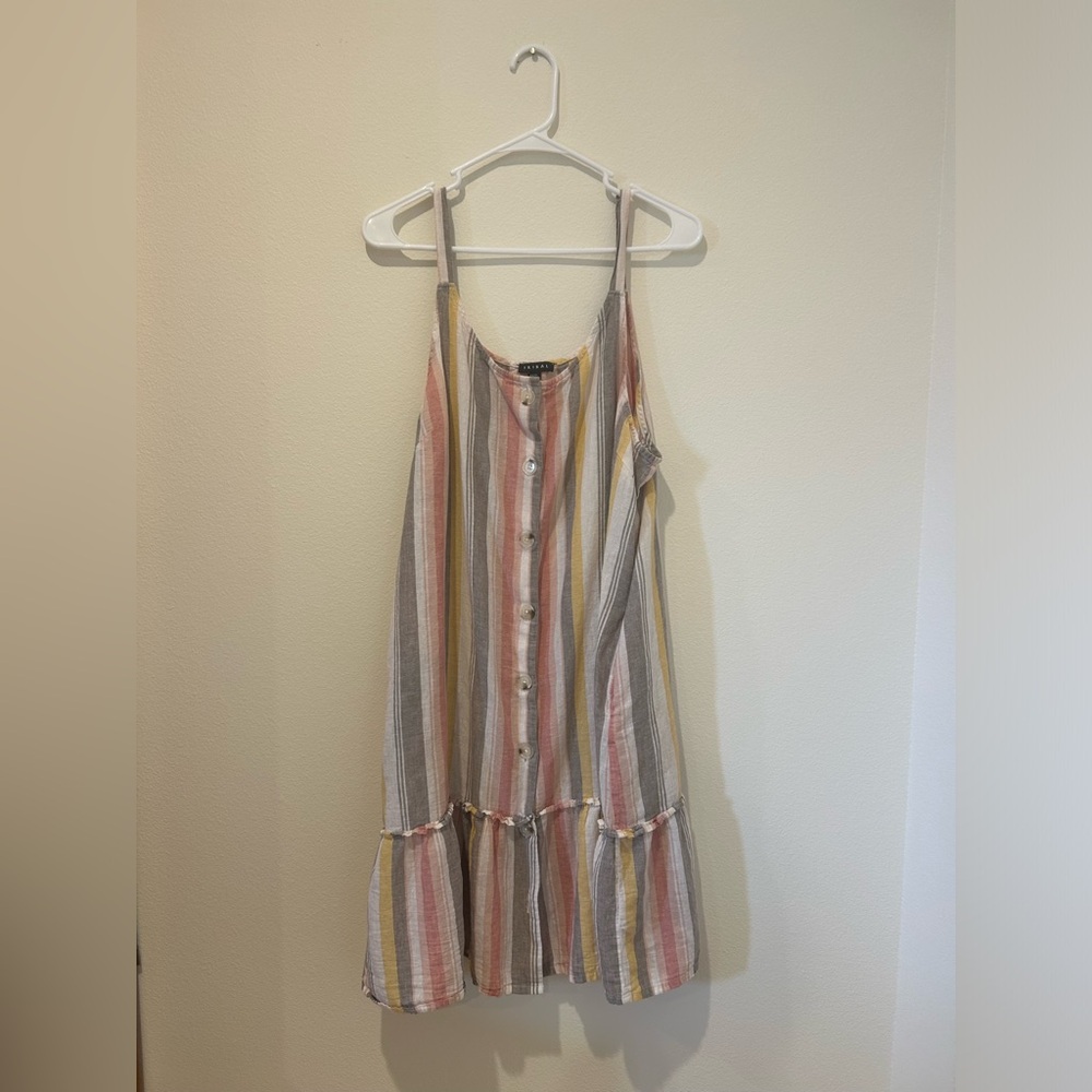 Cute summer dress with fun ruffles at the bottom!